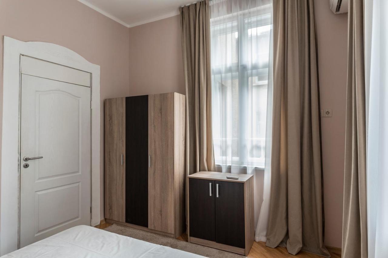 Luxury Apart Vitosha Boulevard Sofia Esterno foto