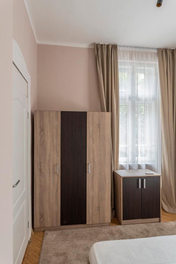 Luxury Apart Vitosha Boulevard Sofia Esterno foto